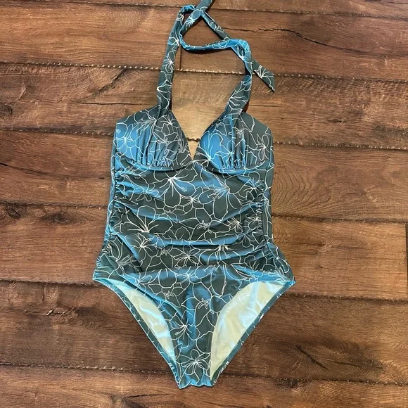 NWT cupshe green floral halter neck one piece swimsuit - Picture 5 of 7